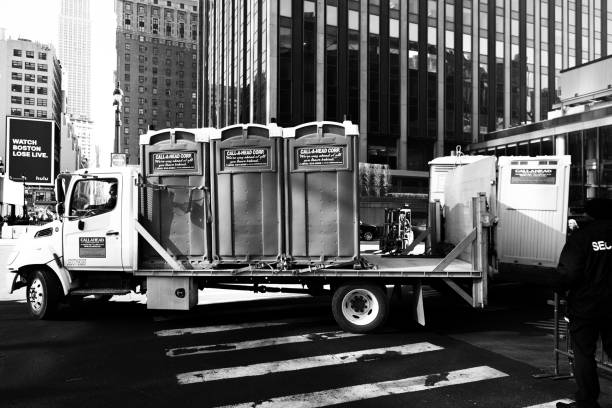 Best Affordable porta potty rental  in Coralville, IA