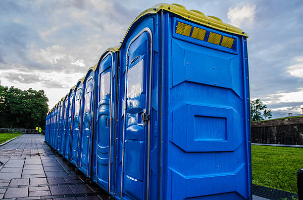 Best Affordable portable toilet rental  in Coralville, IA